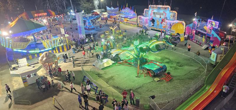 full sized carnival attractions