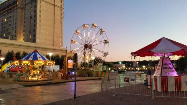 Carousel and Chair-O-Plane swings